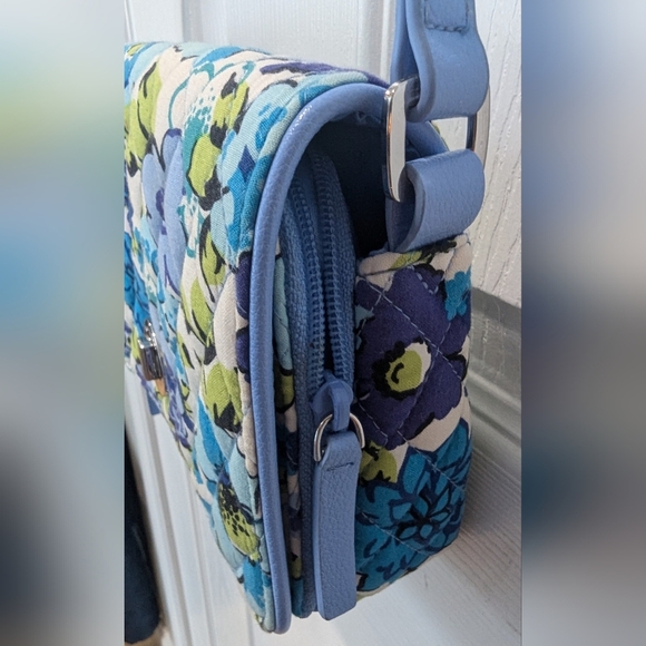 NWOT Vera Bradley Turn lock Crossbody - Picture 5 of 16